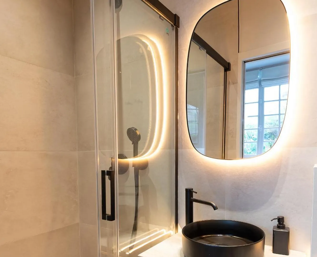 Daire Saint-gervais -the Le Marais - Amazing High End Renovated De